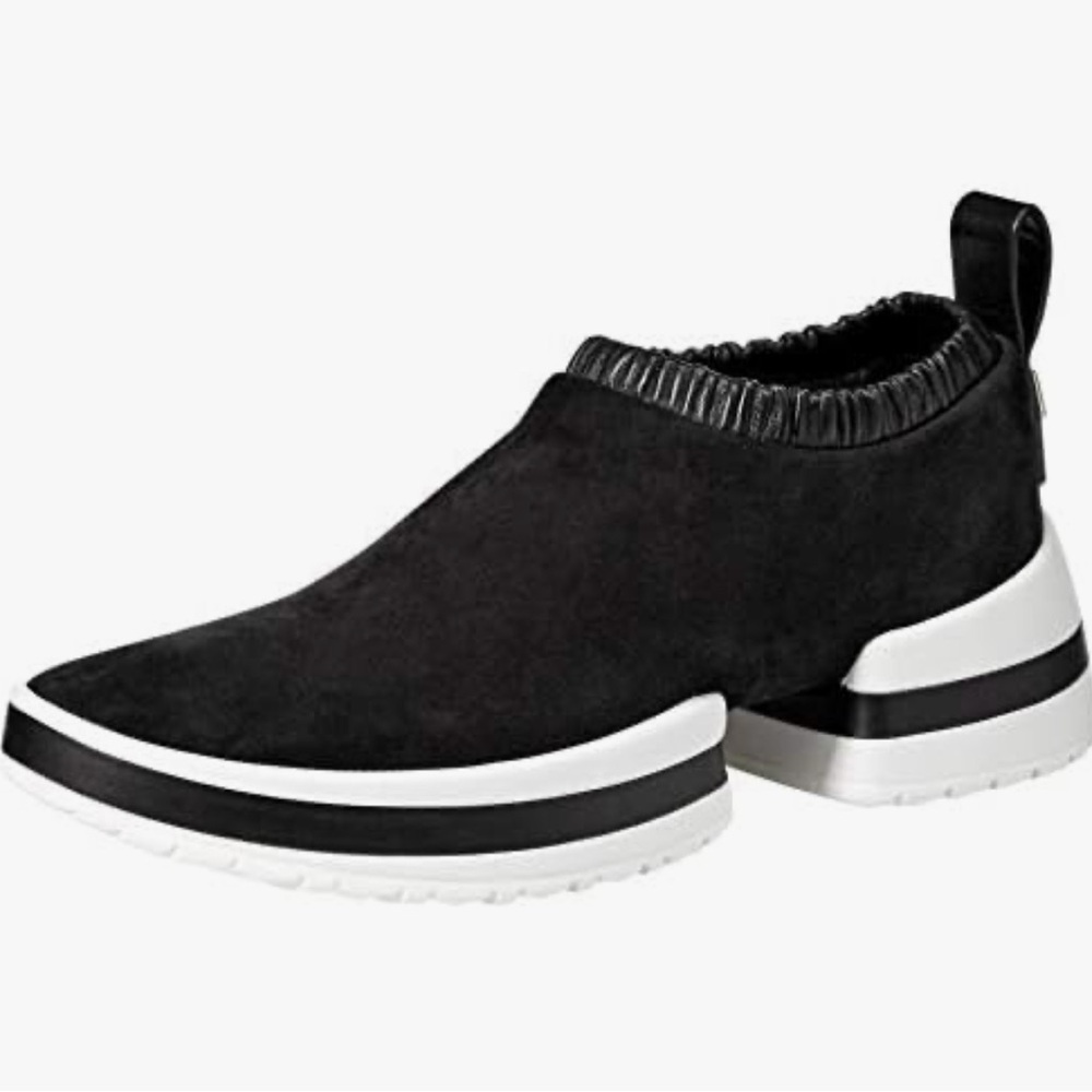 Men's Black Slip-On Sneakers